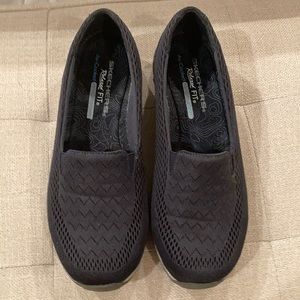 Women’s Skechers Navy relaxed fit air-cooled sz 9 - Brand New